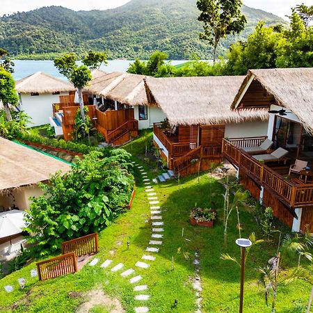 Ten Moons Sunset Villas Koh Lipe Extérieur photo