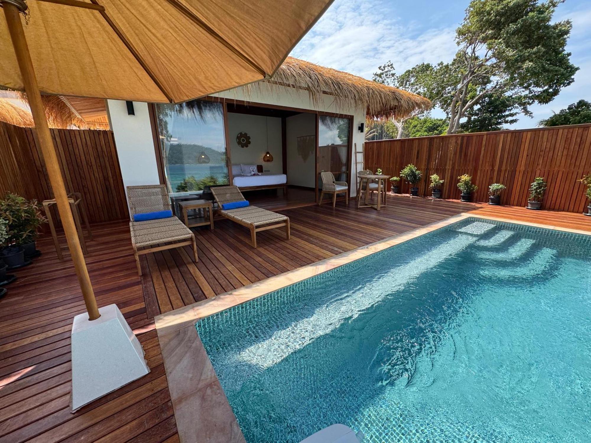 Ten Moons Sunset Villas Koh Lipe Extérieur photo