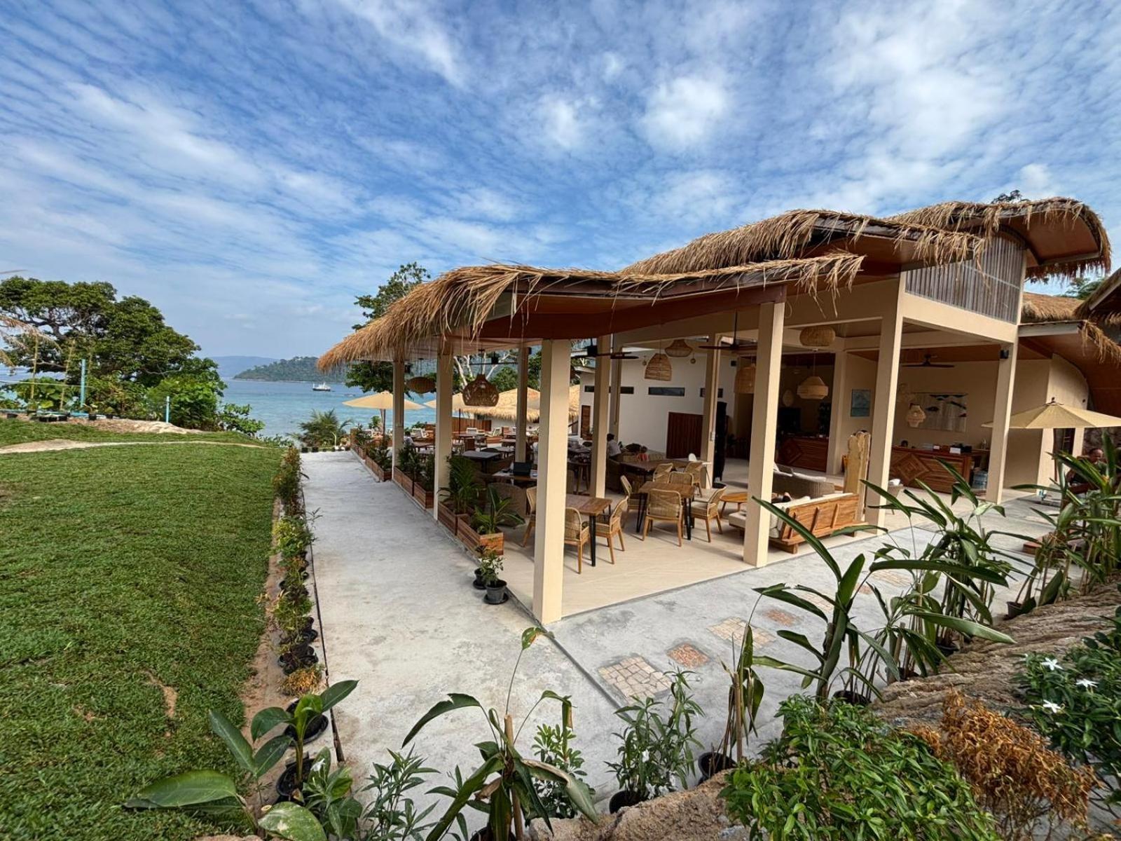 Ten Moons Sunset Villas Koh Lipe Extérieur photo